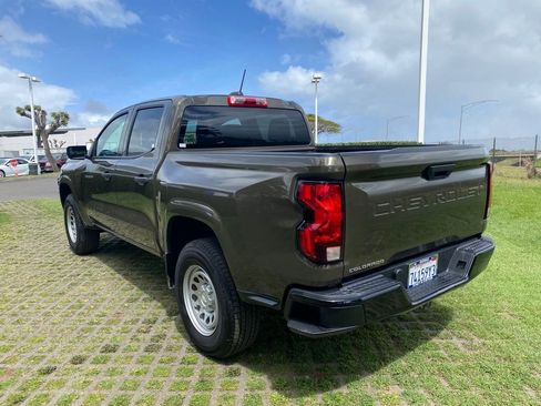 Used 2024 Chevrolet Colorado W/T image 5