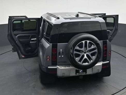 Used 2020 Land Rover Defender 110 SE AWD/4WD image 48