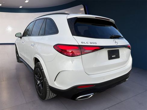 Certified 2025 Mercedes-Benz GLC 300 GLC 300 image 3