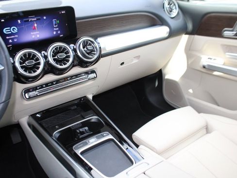 Certified 2024 Mercedes-Benz EQB 250+ image 18