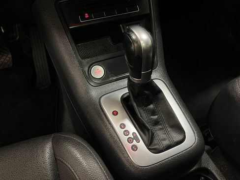 Used 2016 Volkswagen Tiguan SE FWD image 28