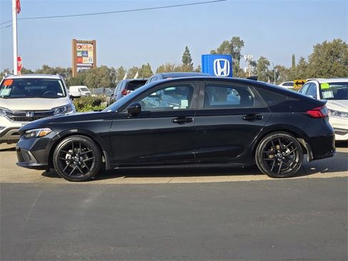 Used 2023 Honda Civic Sport image 7