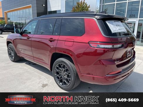 New 2026 Jeep Grand Cherokee L Summit AWD/4WD image 21