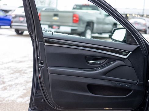 Used 2013 BMW 550i xDrive 550i xDrive image 42