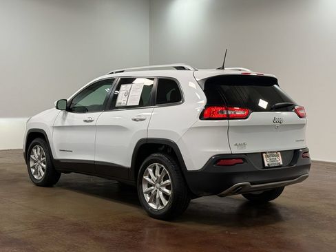 Used 2017 Jeep Cherokee Limited AWD/4WD image 25
