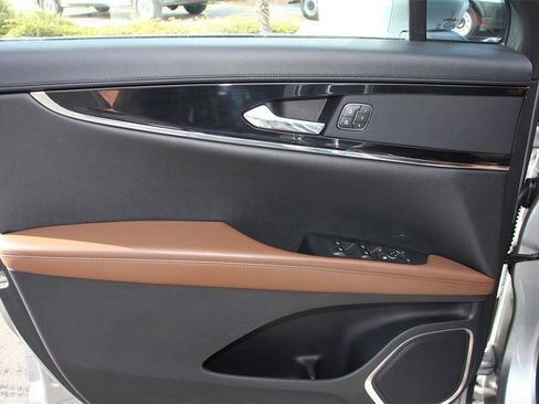 Certified 2022 Lincoln Nautilus Reserve image 17