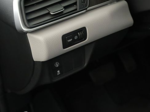 Used 2020 Honda Accord EX image 8