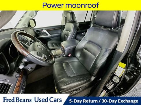 Used 2014 Toyota Land Cruiser AWD/4WD image 28