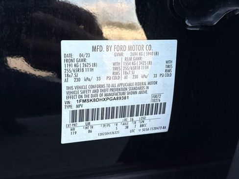 Used 2023 Ford Explorer XLT image 23