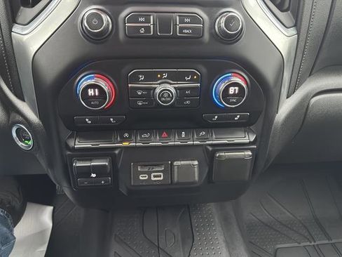 Used 2020 Chevrolet Silverado 1500 LT w/ All-Star Edition image 24