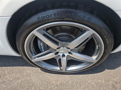 Used 2018 Mercedes-Benz AMG GT Roadster image 37