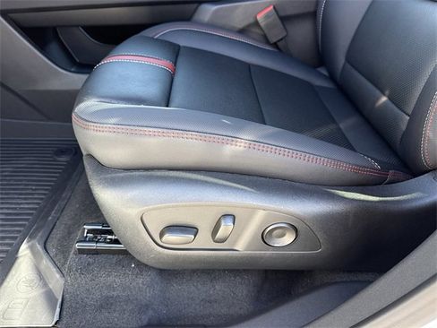 New 2026 Chevrolet Traverse RS image 11