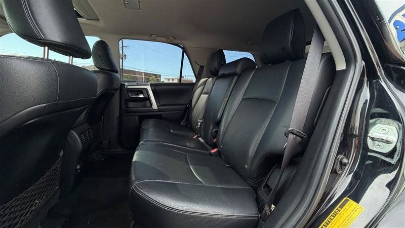 Used 2017 Toyota 4Runner Limited AWD/4WD image 40