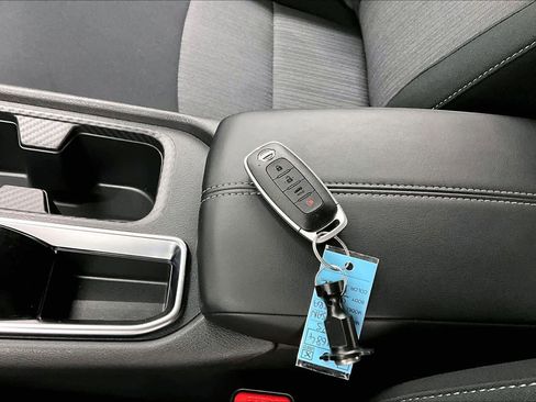 Used 2025 Nissan Sentra SV image 15