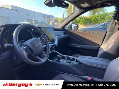 Used 2025 Lexus TX 350 AWD w/ Technology Package image 3