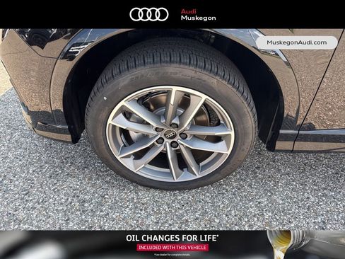 New 2025 Audi Q3 2.0T Premium image 8