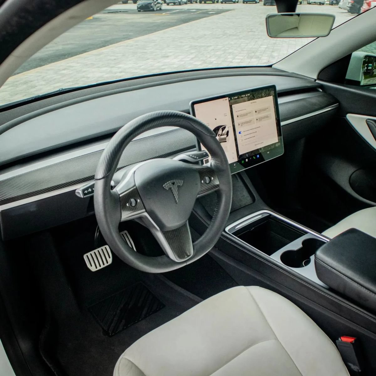 Used 2022 Tesla Model Y Performance AWD/4WD image 29