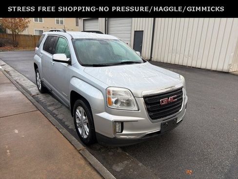 Used 2017 GMC Terrain SLE w/ Convenience Package image 1