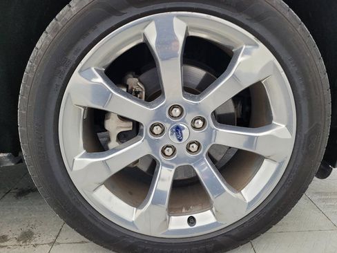 Used 2020 Ford Explorer Platinum w/ Premium Technology Package AWD/4WD image 31