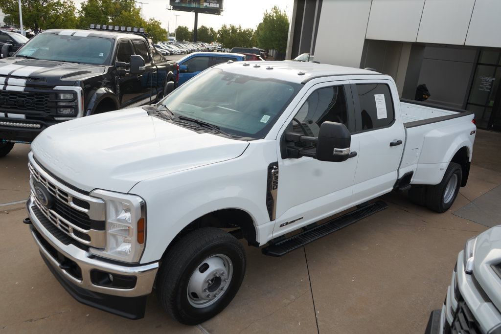Used 2025 Ford F350 XL AWD/4WD image 16