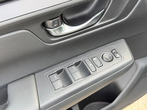 Used 2025 Honda CR-V EX image 23