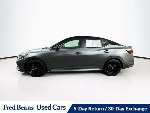 Used 2023 Nissan Sentra SR w/ Midnight Edition Package FWD image 5
