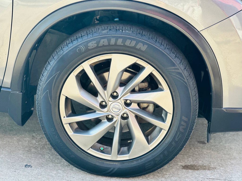 Used 2014 Nissan Rogue SL w/ SL Premium Package FWD image 16