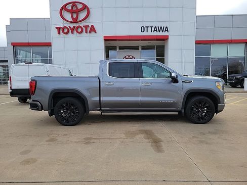 Used 2022 GMC Sierra 1500 Denali w/ Denali Reserve Package image 5