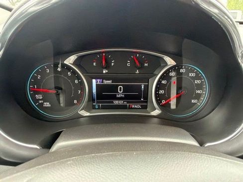 Used 2017 Chevrolet Malibu LT FWD image 27