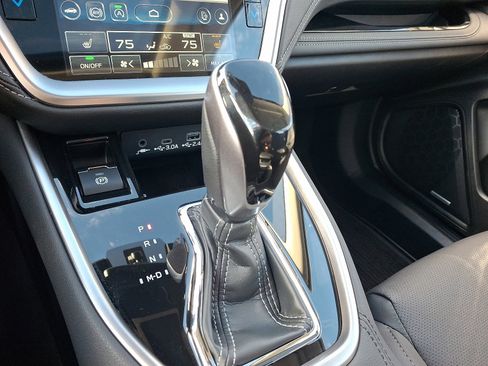 Certified 2025 Subaru Legacy Limited image 15