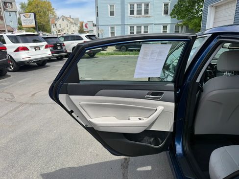 Used 2019 Hyundai Sonata SEL w/ Tech Package 02 FWD image 37