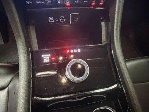 Certified 2023 Jeep Grand Cherokee Limited w/ Black Appearance Package AWD/4WD image 19