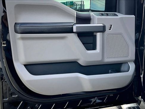 Used 2019 Ford F150 XLT image 22