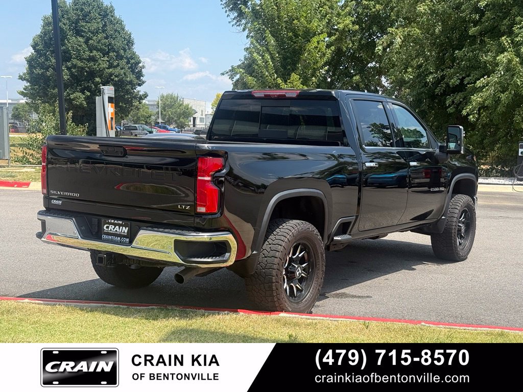 Used 2024 Chevrolet Silverado 2500 LTZ w/ LTZ Premium Package AWD/4WD image 7