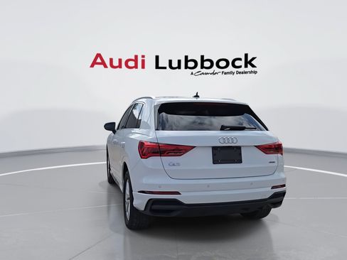Certified 2025 Audi Q3 2.0T Premium AWD/4WD image 7