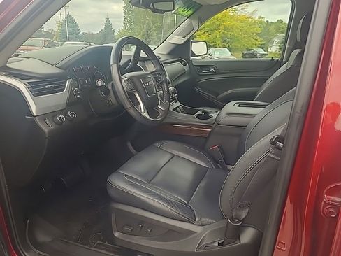 Used 2018 GMC Yukon SLT w/ Open Road Package image 9