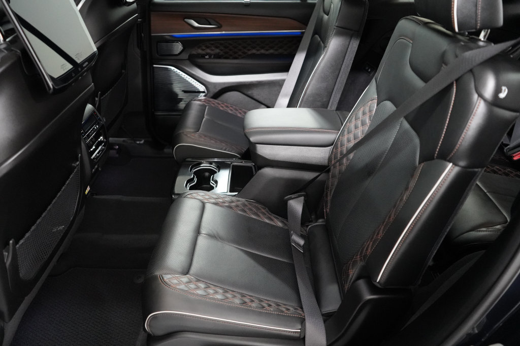 Certified 2023 Jeep Grand Cherokee L Summit w/ Advanced Protech Group IV AWD/4WD image 19