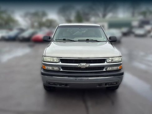 Used 2002 Chevrolet Tahoe LS image 8