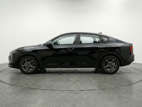 Used 2025 Kia K4 FWD image 5