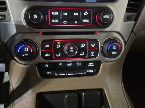 Used 2016 GMC Yukon SLE w/ HD Trailering Package AWD/4WD image 16