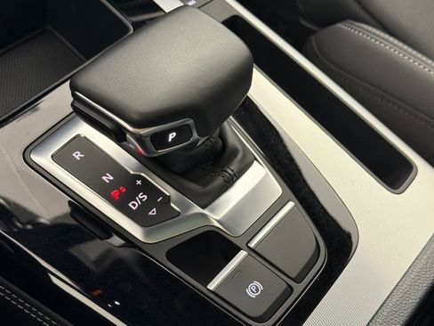 Used 2023 Audi Q5 2.0T Prestige w/ Prestige Package AWD/4WD image 21