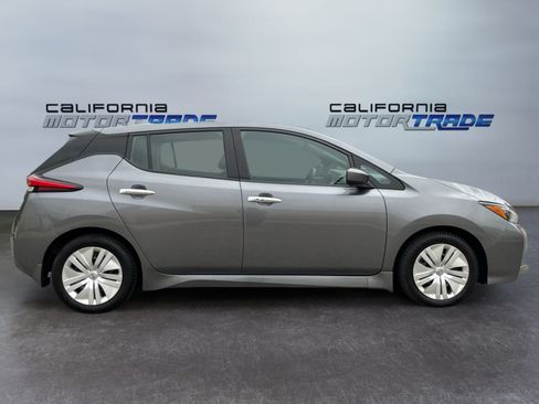 Used 2024 Nissan Leaf S FWD image 4
