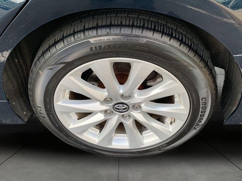 Used 2019 Toyota Camry LE FWD image 22
