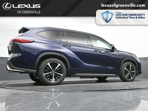 Used 2022 Toyota Highlander XSE image 38