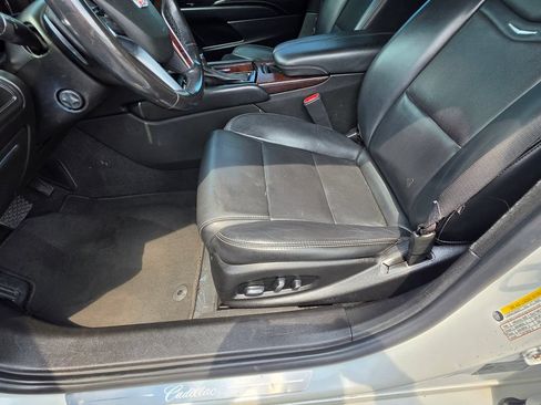 Used 2019 Cadillac XTS Luxury FWD image 14