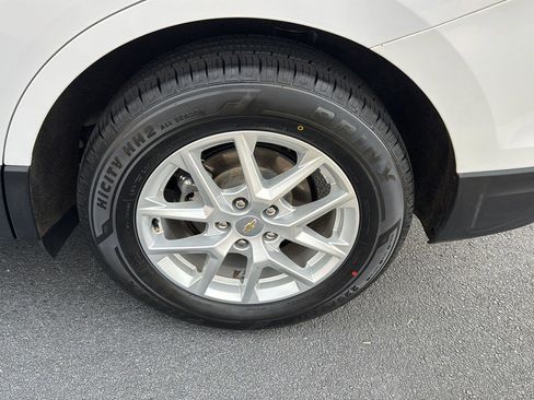 Used 2022 Chevrolet Equinox LT image 31