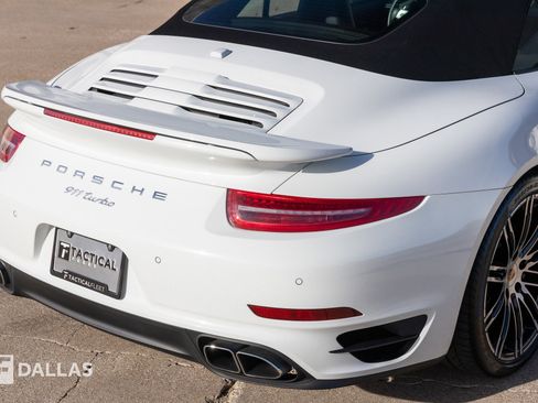 Used 2016 Porsche 911 Turbo w/ Sport Chrono Package image 17