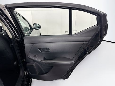 Used 2025 Nissan Sentra SV image 27