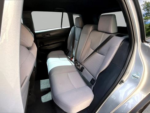 Used 2023 Toyota Corolla Cross AWD Hybrid image 21