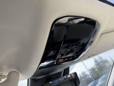 Used 2023 Lexus RX 350 AWD image 25